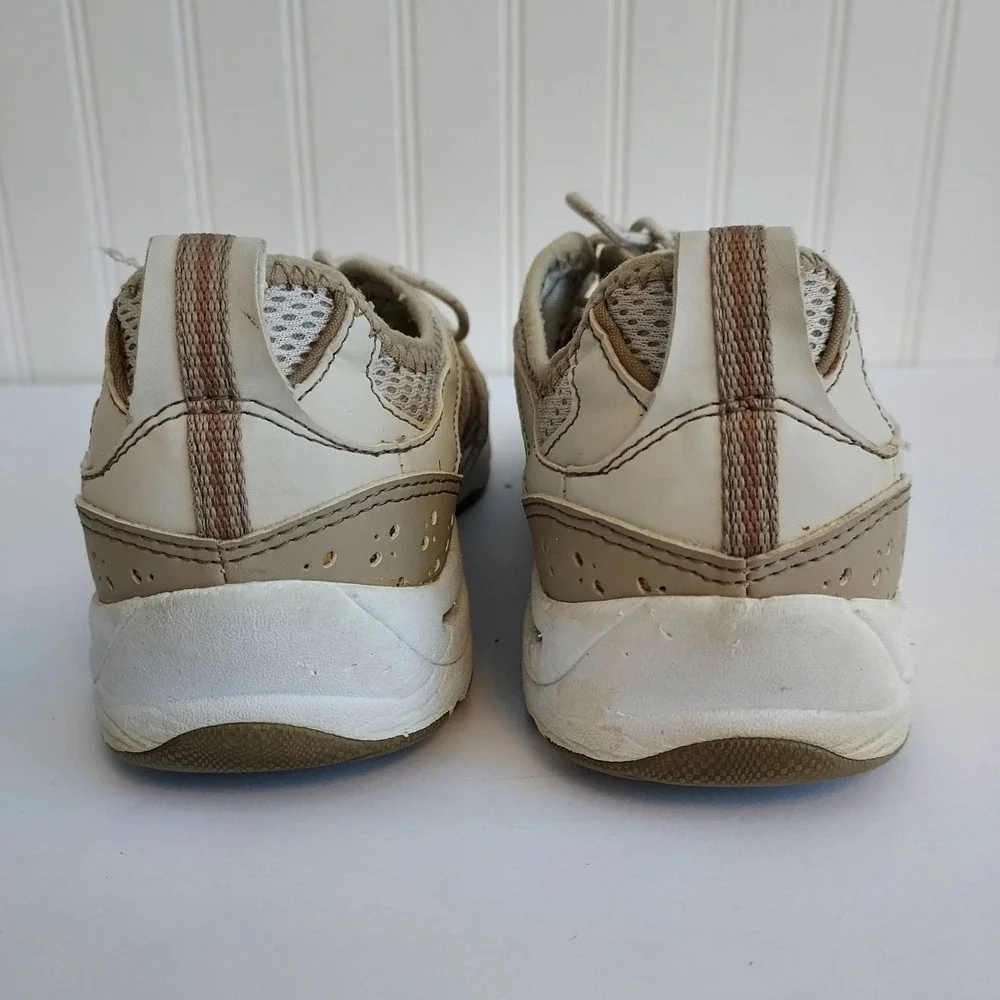 LLBean‎ Womens Athletic Shoes Tan Cream Mesh Lace Up Low Top Sneakers Size 8